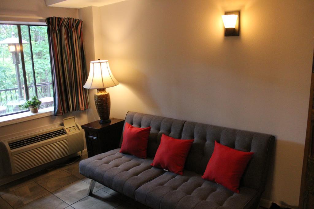 Brydan Suites Юрика Спрингс Экстерьер фото